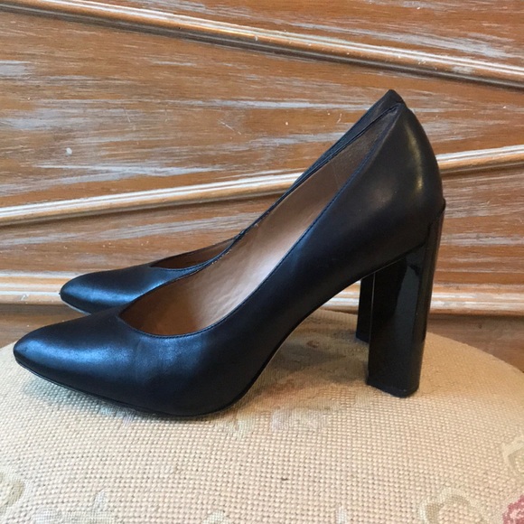 MARC JACOBS BLACK HEELS - Picture 2 of 5